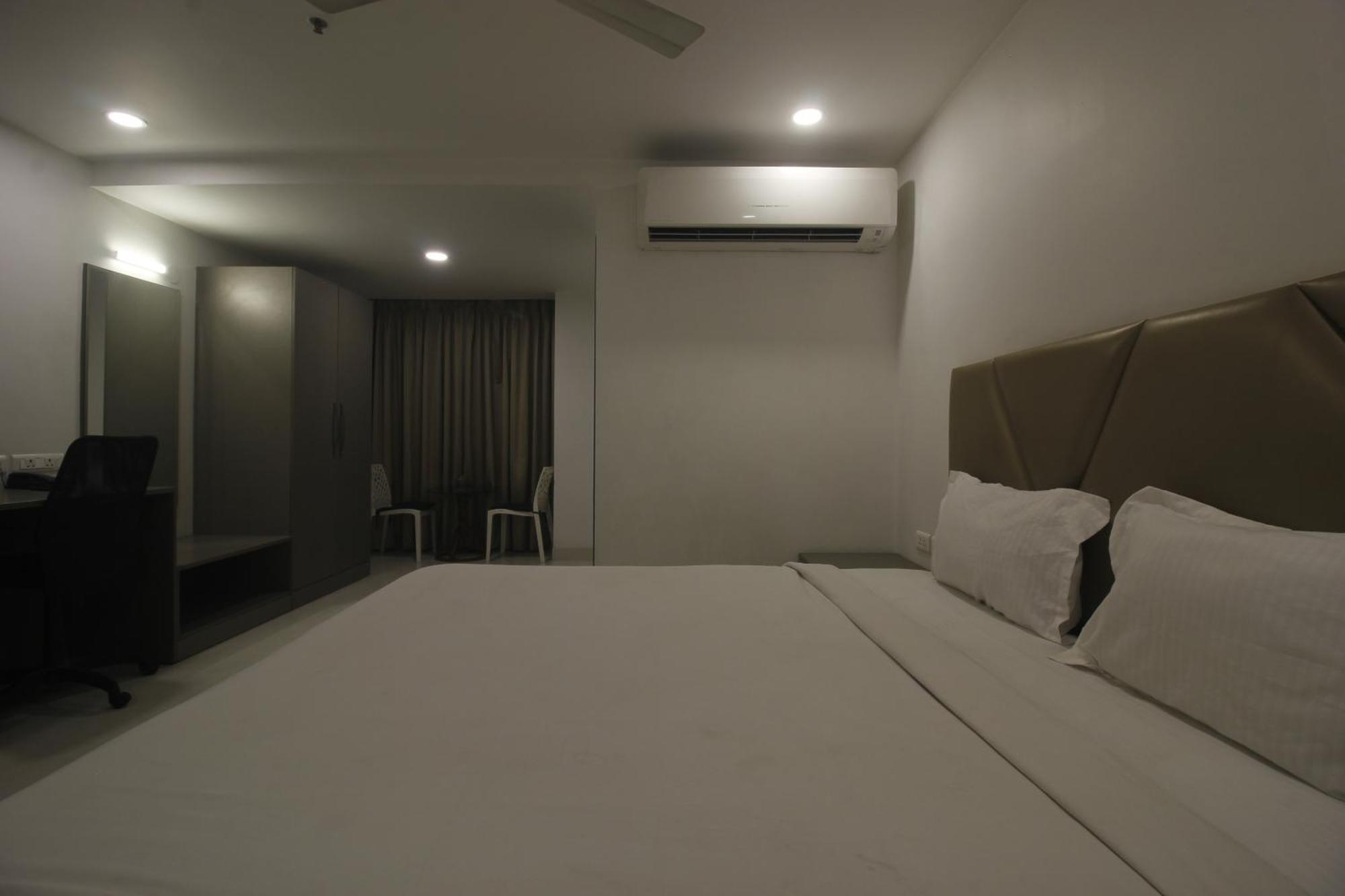 Hotel Ssr Grand Hyderabad Exterior photo